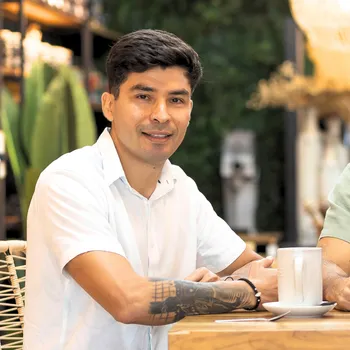 Portrait of Lester Ruiz Vargas, Broker & Real Estate Agent