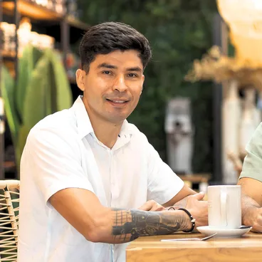 Portrait of Lester Ruiz Vargas, Broker & Real Estate Agent